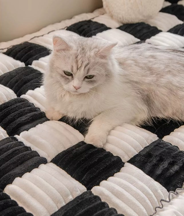Château Plush Sofa Cover